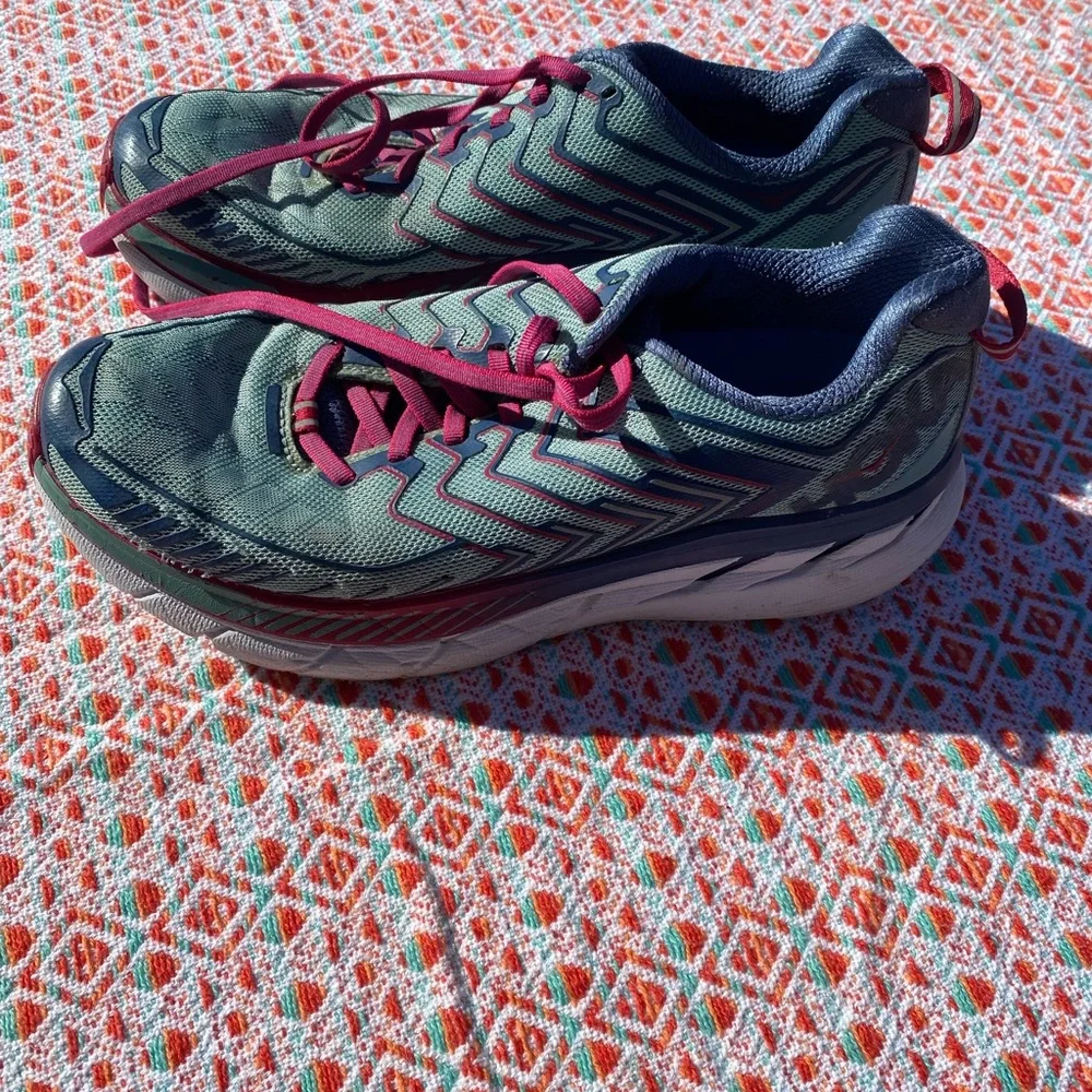 Hoka size 8 - Picture 2 of 11